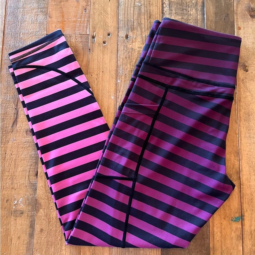 Zyia Purple Ombré Stripe pocket light n tight Hi-Rise 7/8 24”